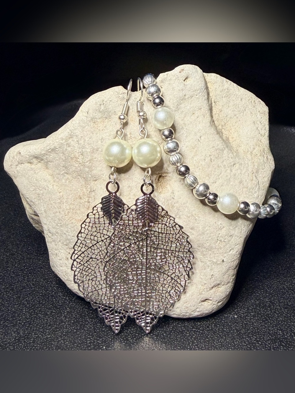 ✨Handmade✨ Pearl Bead & Filigree Leaf Earrings with Matching Beaded Bracelet